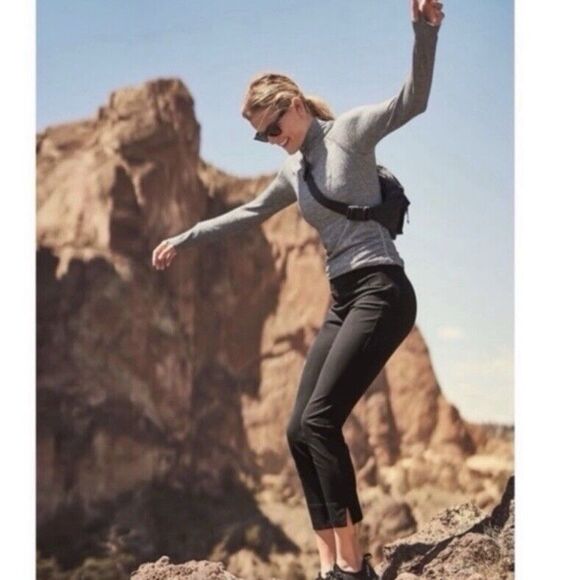 ATHLETA Pants Womens Sz 16 Black Wander Slim Ankle Stretch Side Slit - Picture 12 of 13